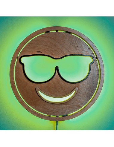 Applique Emoji Cool LED RGB Smart Artigianale in Legno