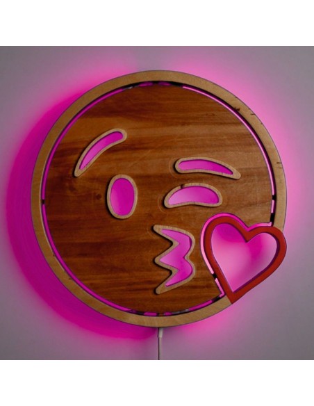 Applique Emoji Kiss LED RGB Smart Artigianale in Legno